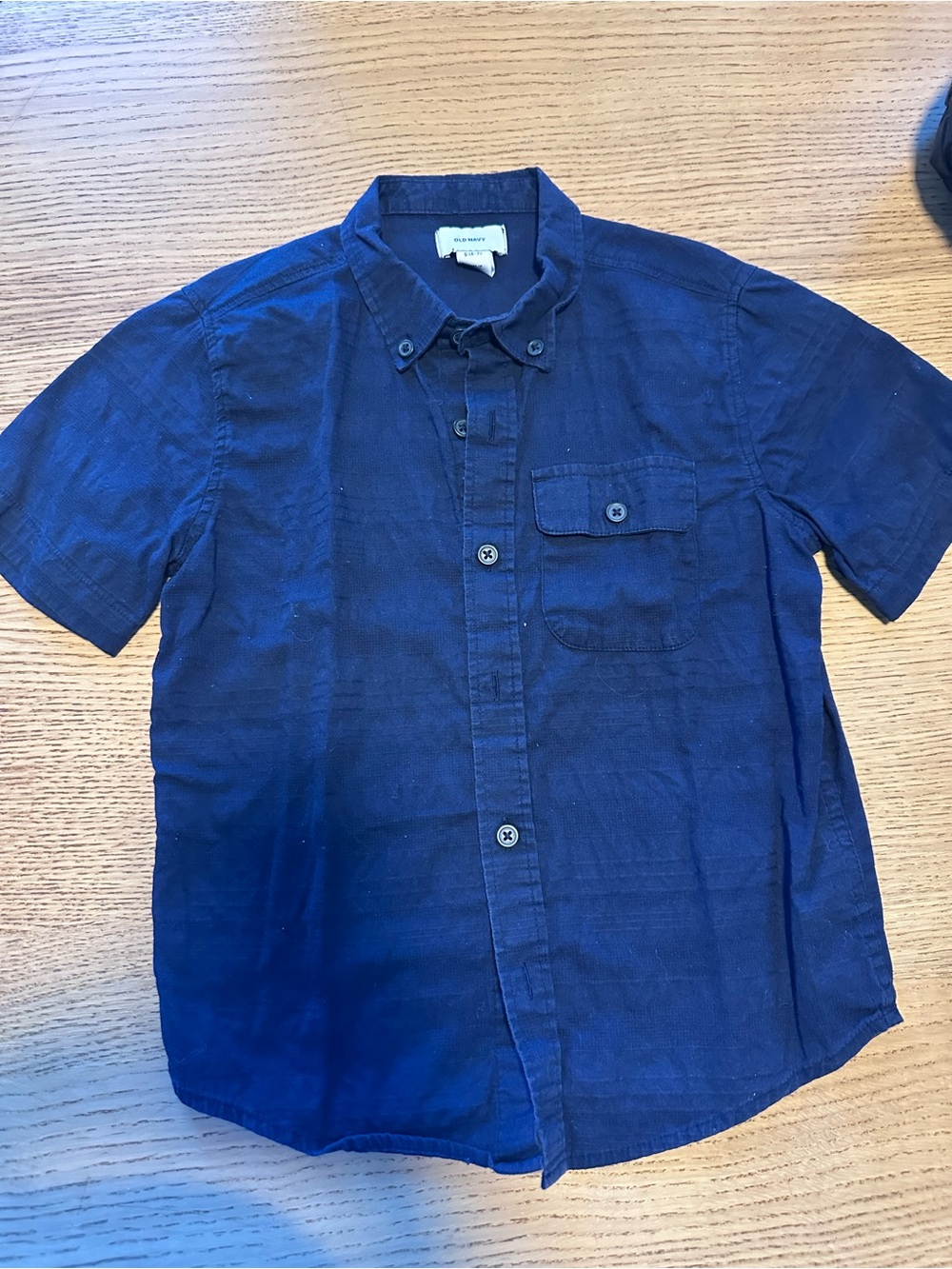 Old Navy Short-Sleeve Button-Down Shirt in Navy